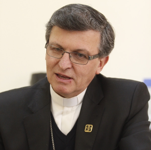 A FAVOR DA FAMÍLIA - O bispo da Diocese de Franca, Dom Pedro Luiz Stringhini, defendeu o papel da família tradicional na entrevista concedida sexta-feira na Cúria Diocesana